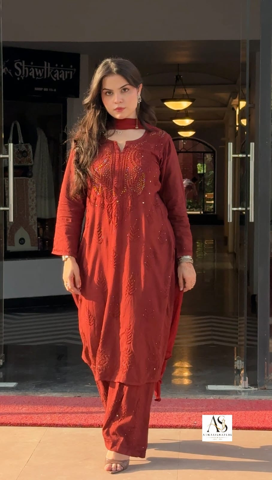 Mehreen Muqaish & Chikankari Suit Set
