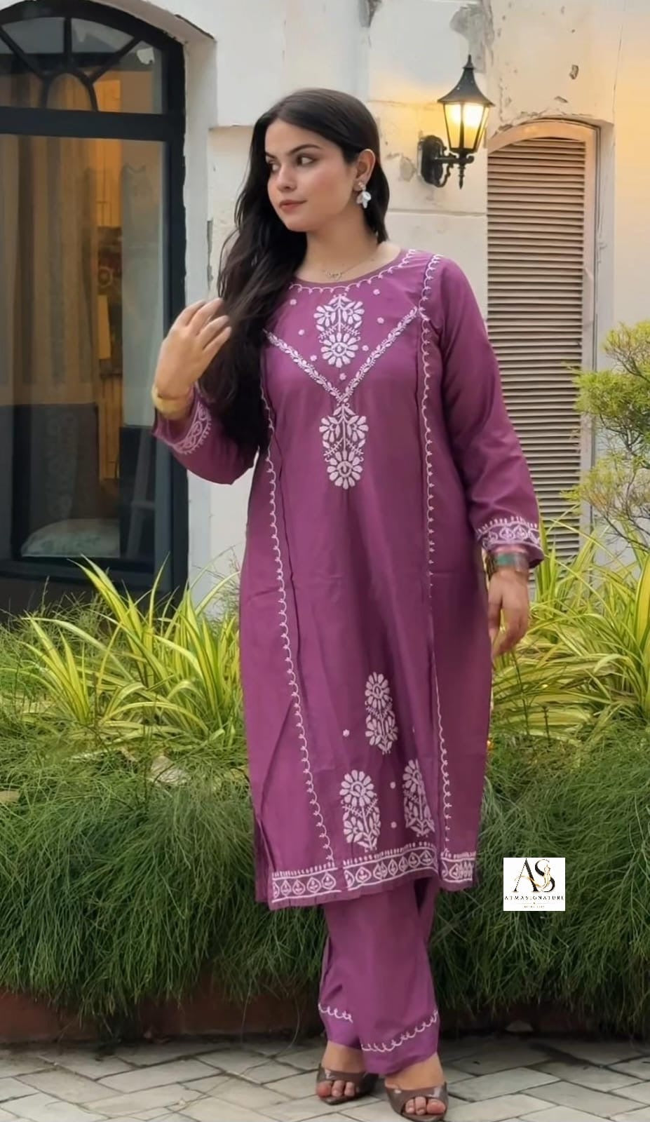 Nadhiya Chikankari Kurti Pant Set✨