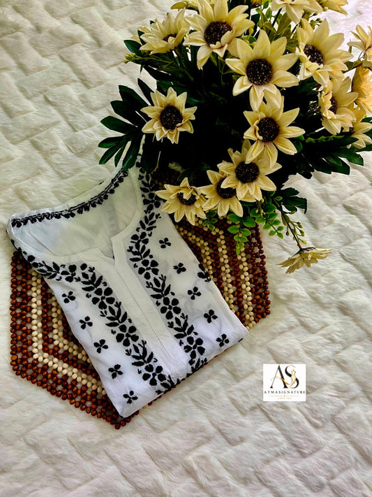 Anjali chikankari kurti