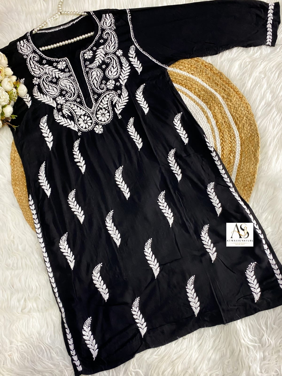 Sumaira Plus Size Chikankari Kurti