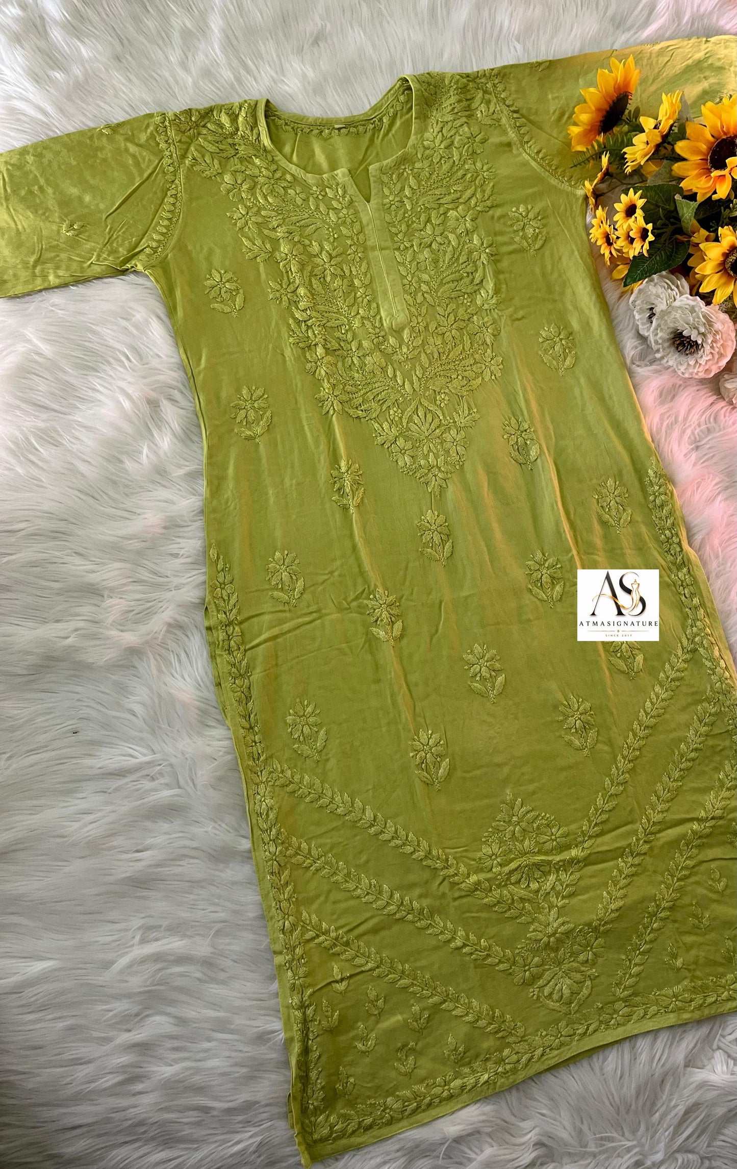 Tara Chikankari Suit Set