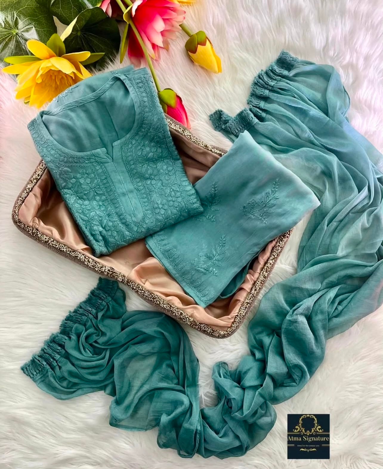 Swasika chikankari set