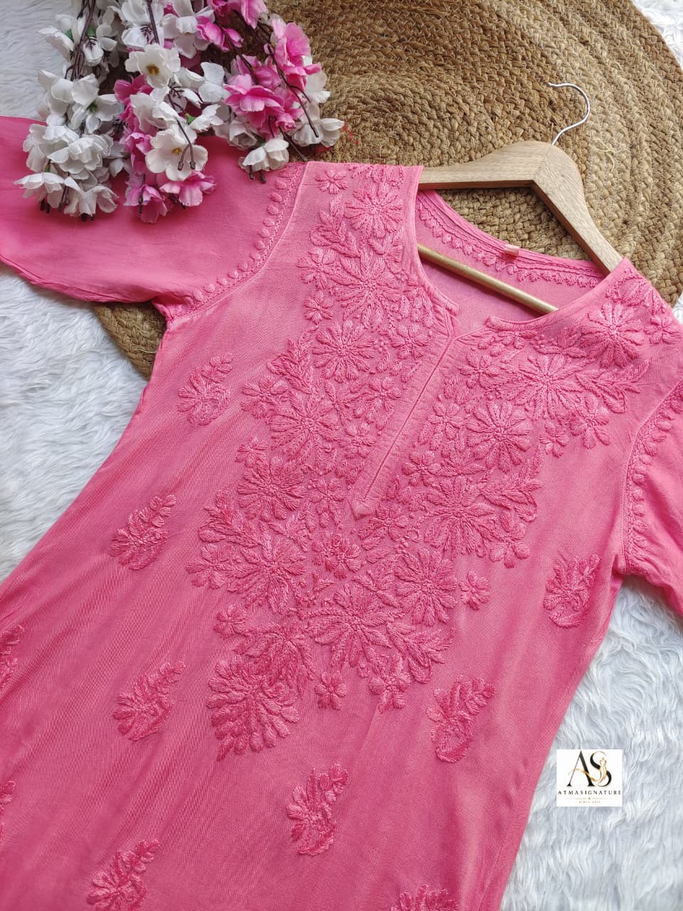 Haya Chikankari Kurti