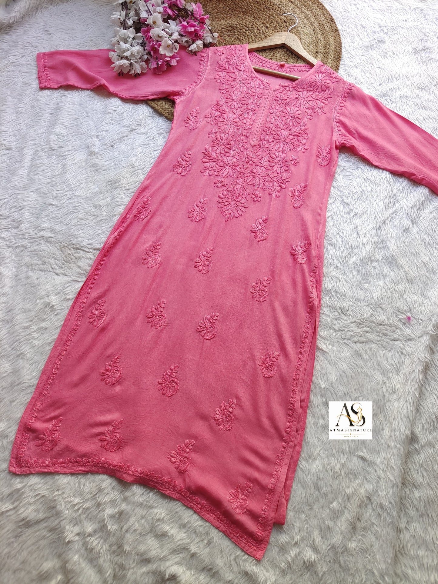 Haya Chikankari Kurti