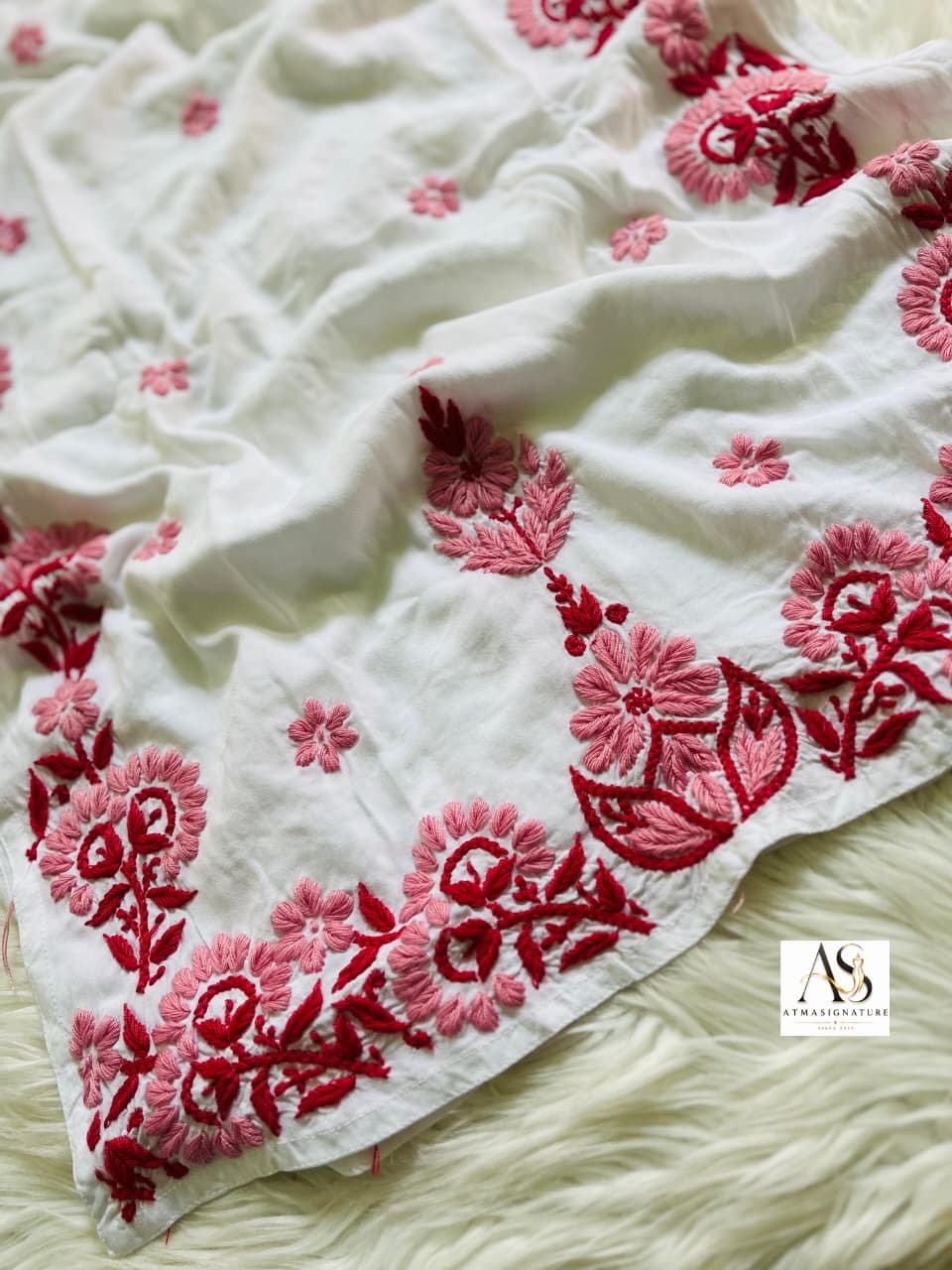 Zylish Chikankari Kurti