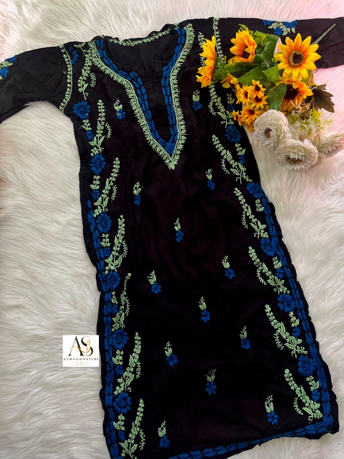 Jasmine Chikankari Multi Thread Kurti