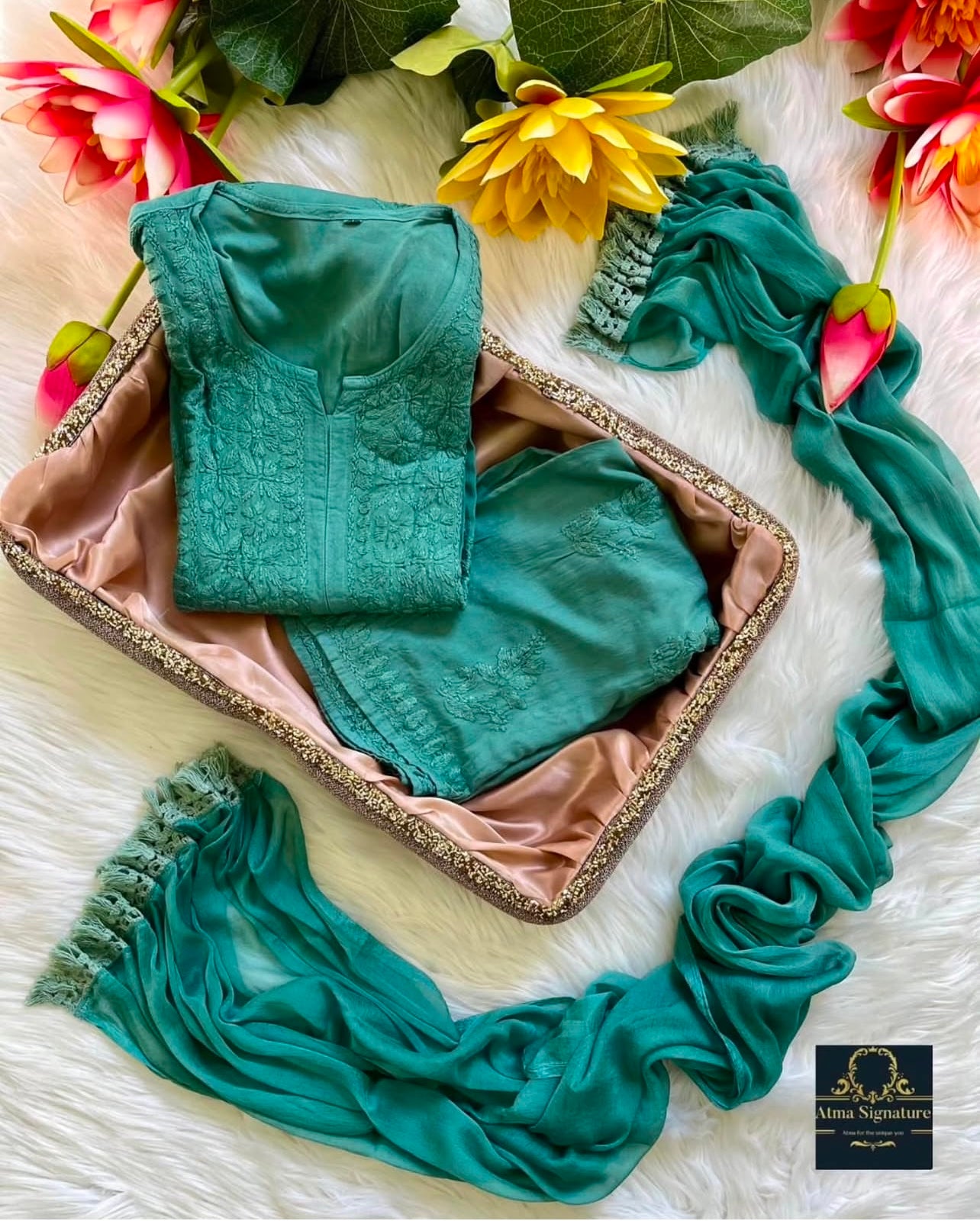 Swasika chikankari set