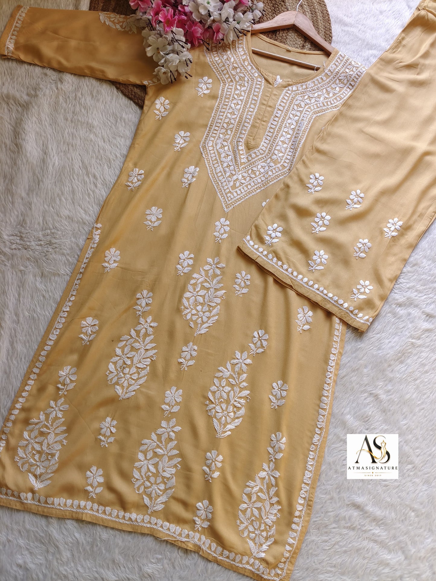Mahira Chikankari Kurti & Palazzo Set ✨