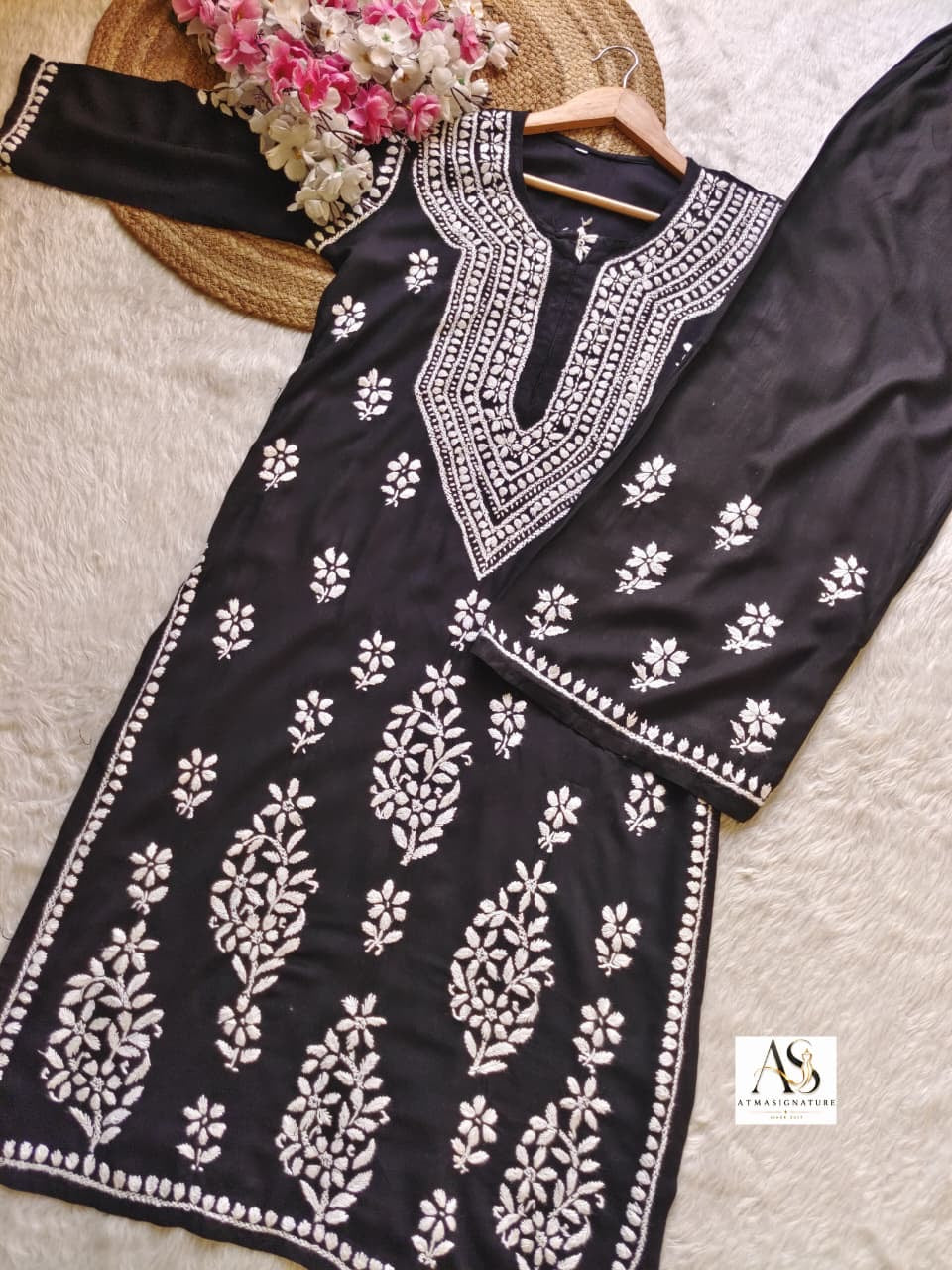 Mahira Chikankari Kurti & Palazzo Set ✨