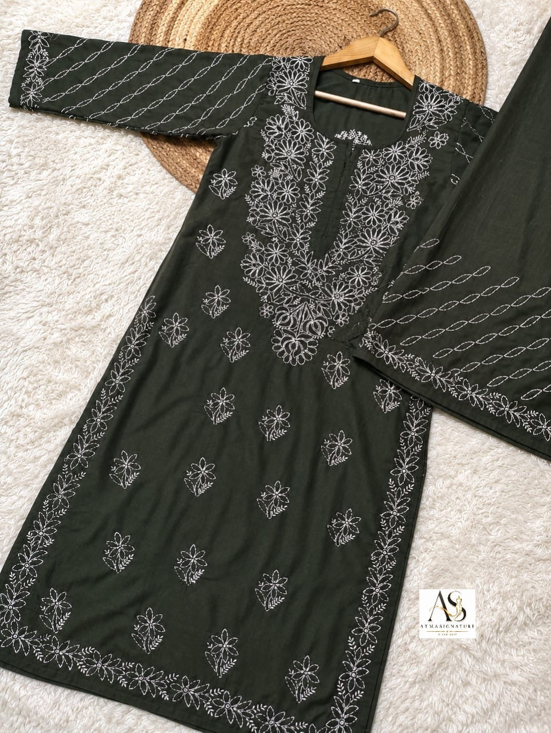 Swara Bhakiya Chikankari Coord Set
