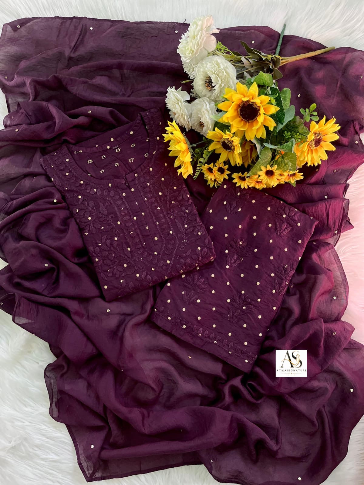 Kismat Chanderi Silk Zari Weaved Chikankari Set