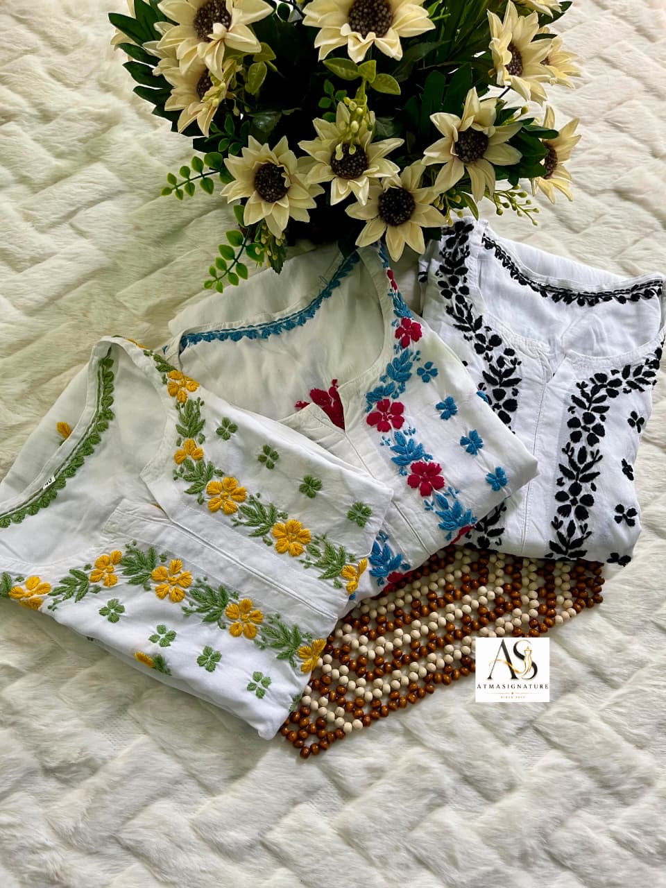 Anjali chikankari kurti