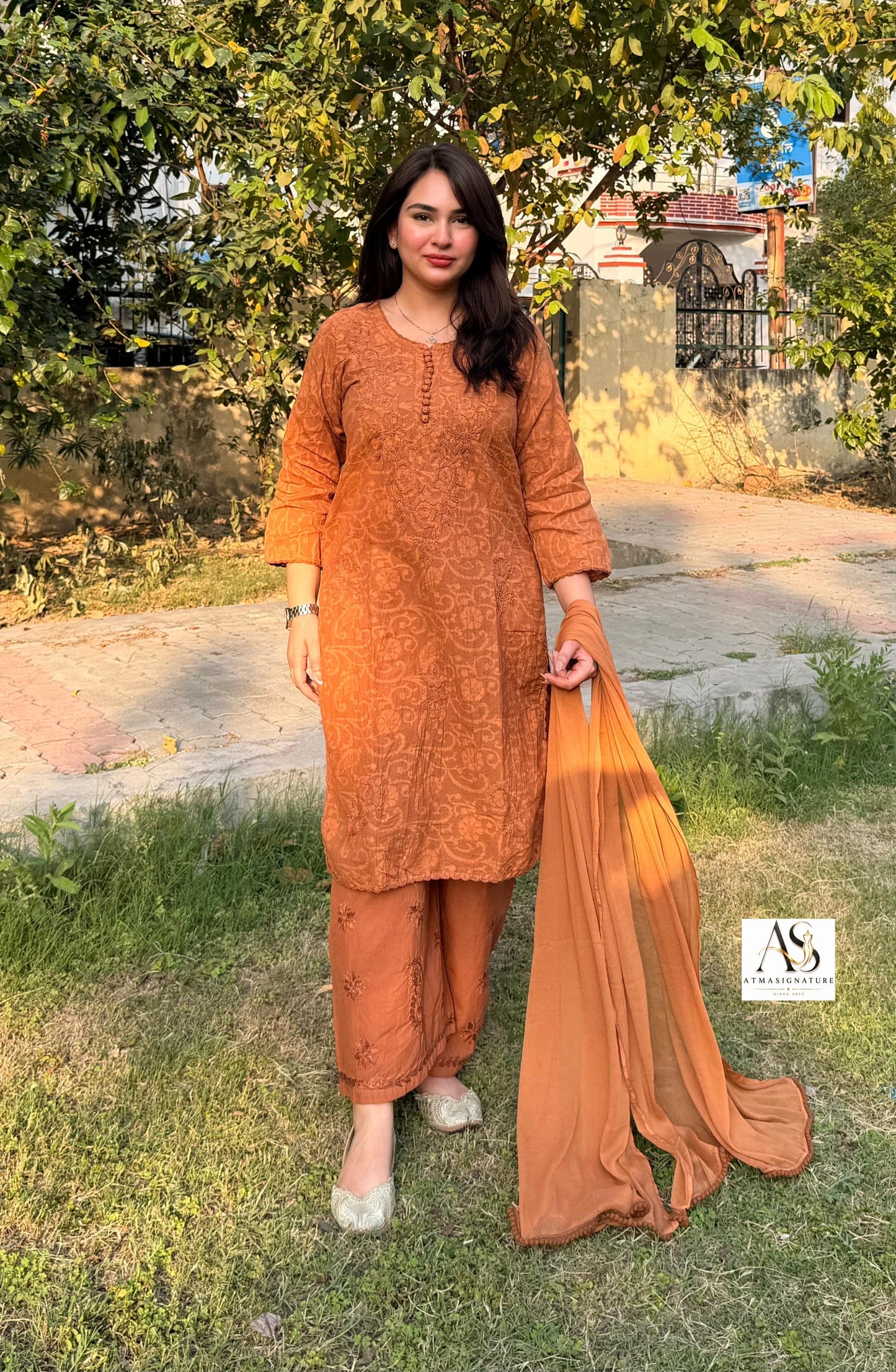 Alana Brasso Cotton Chikankari  Suit Set ✨