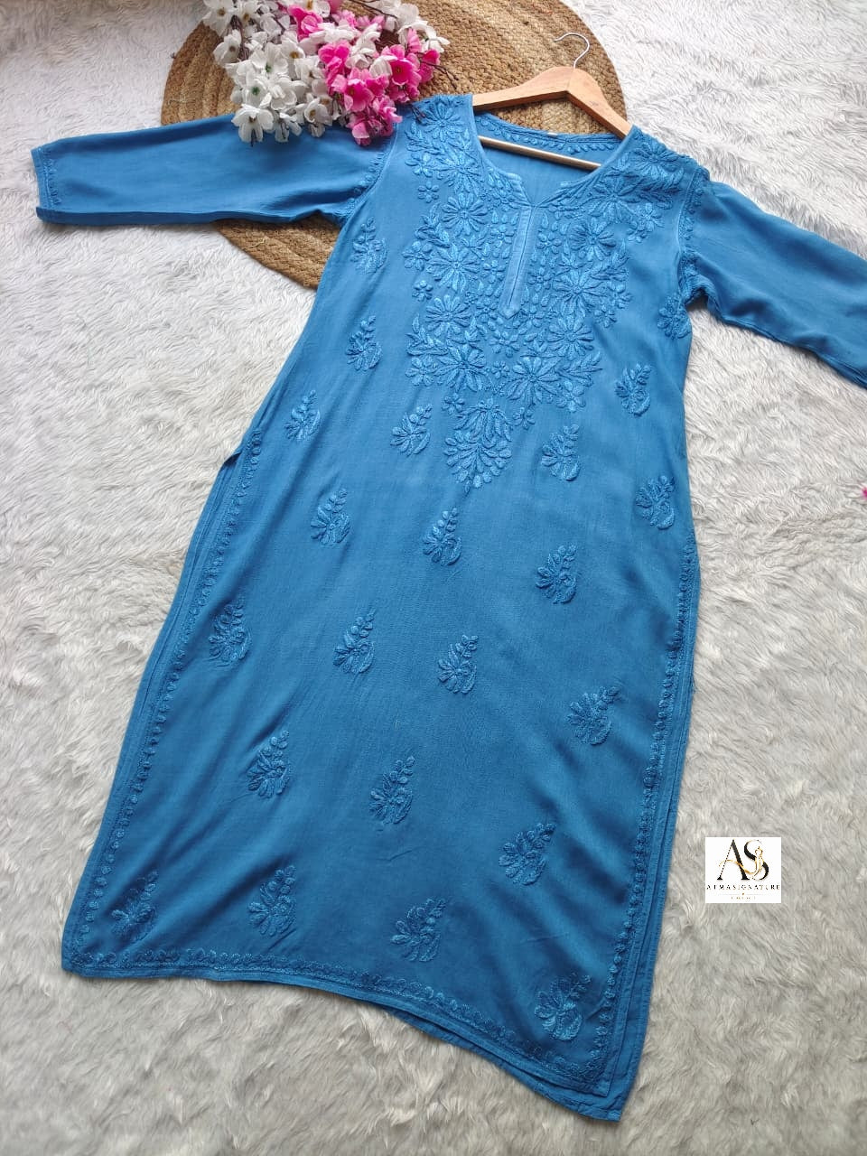 Haya Chikankari Kurti