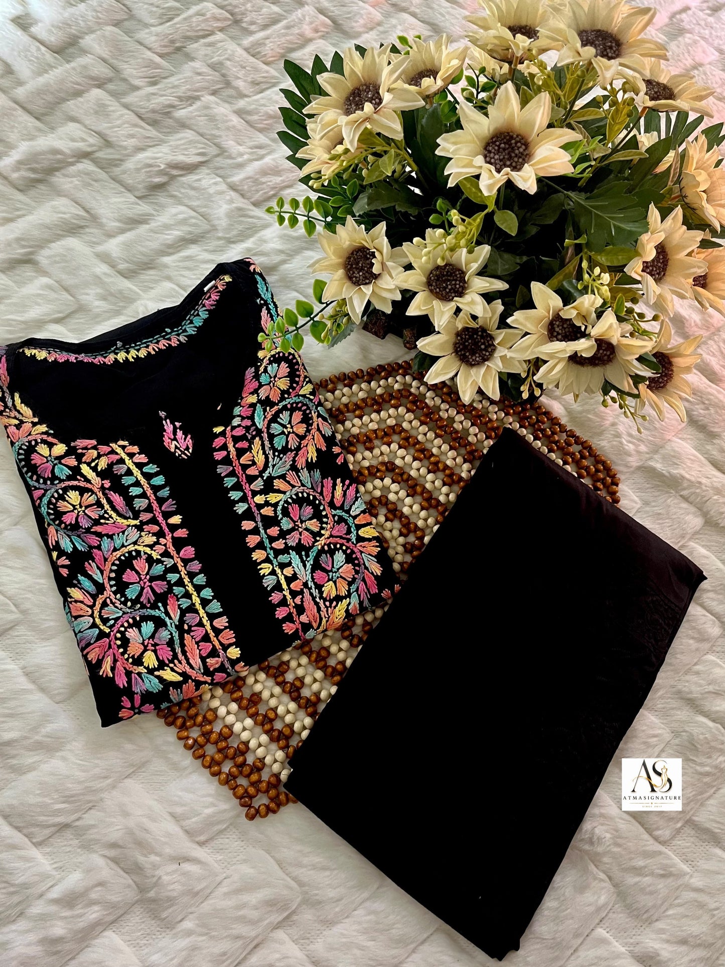 ✨Nikkat Multi Jaal Chikankari Kurti✨